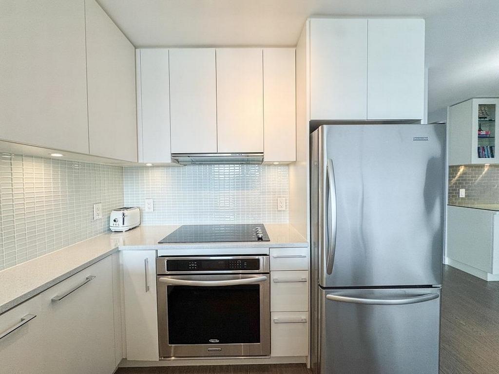 Listing Image for R3090647