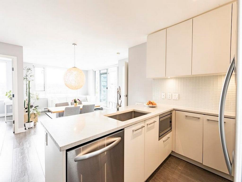 Listing Image for R3090647