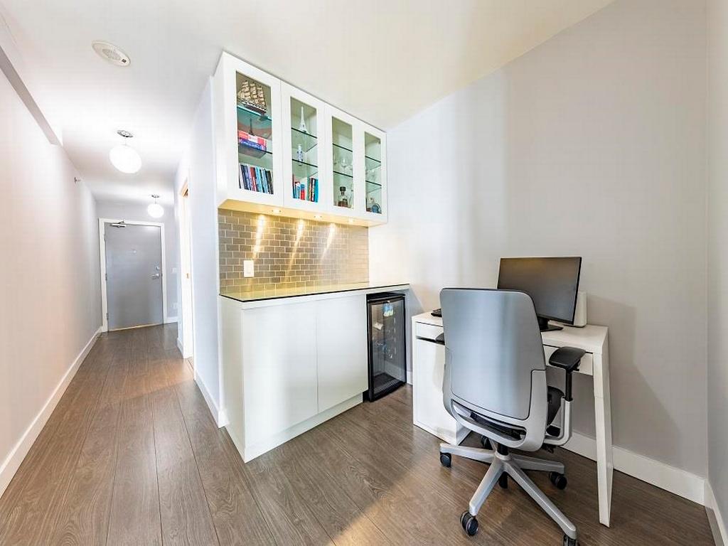 Listing Image for R3090647