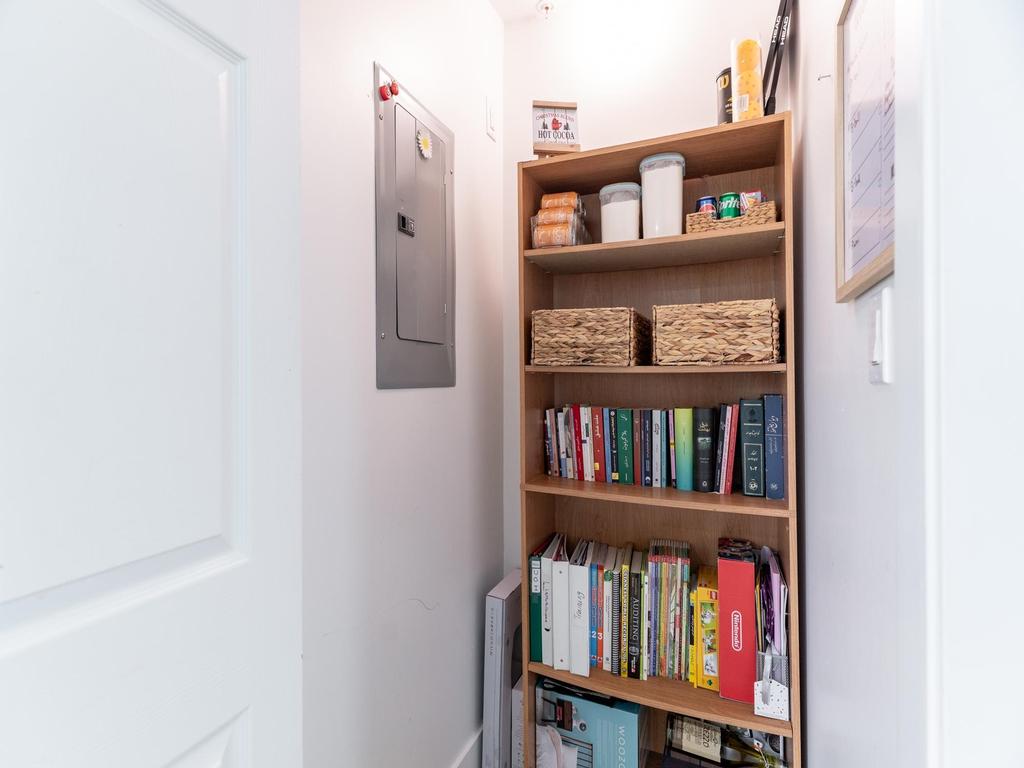 Listing Image for R3090653