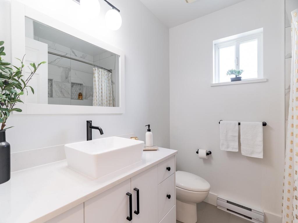 Listing Image for R3090653