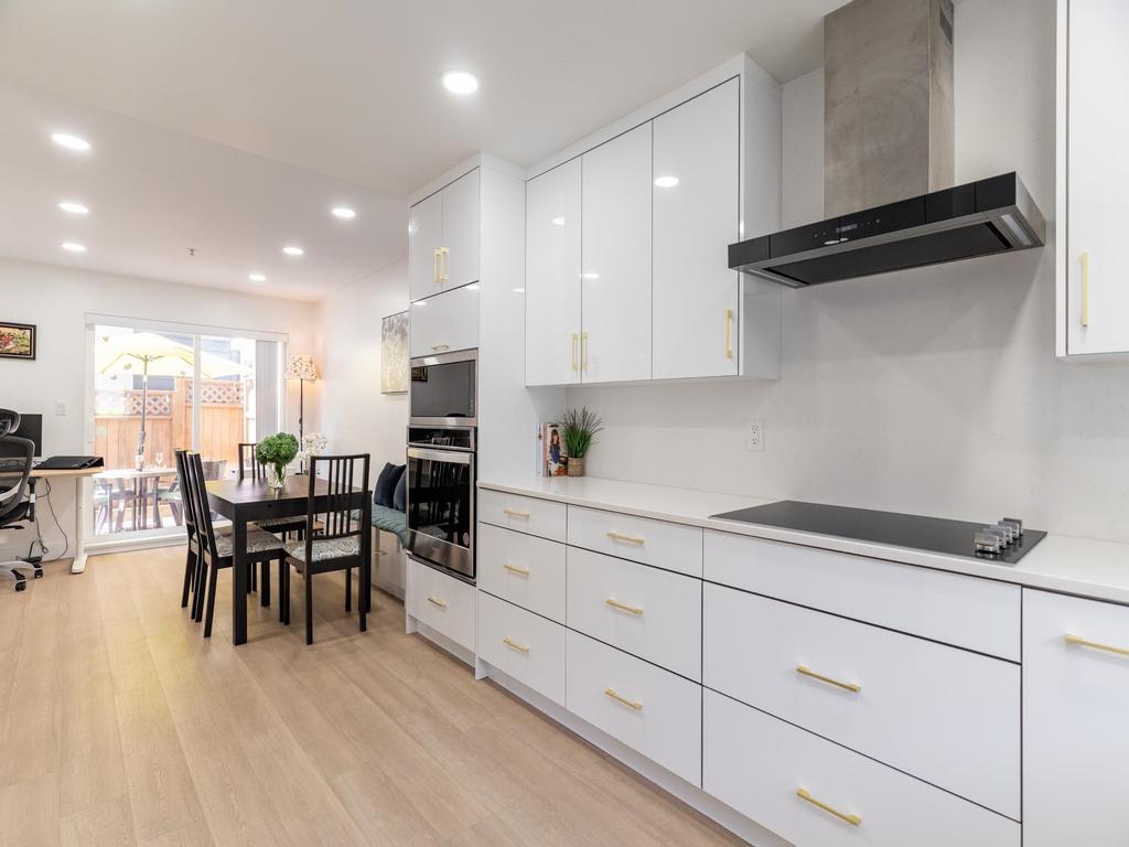 Listing Image for R3090653