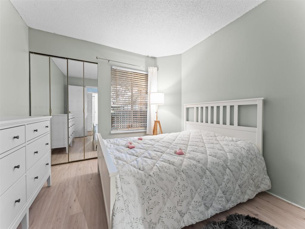 Listing Image for R3090654