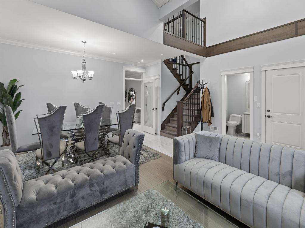 Listing Image for R3090677