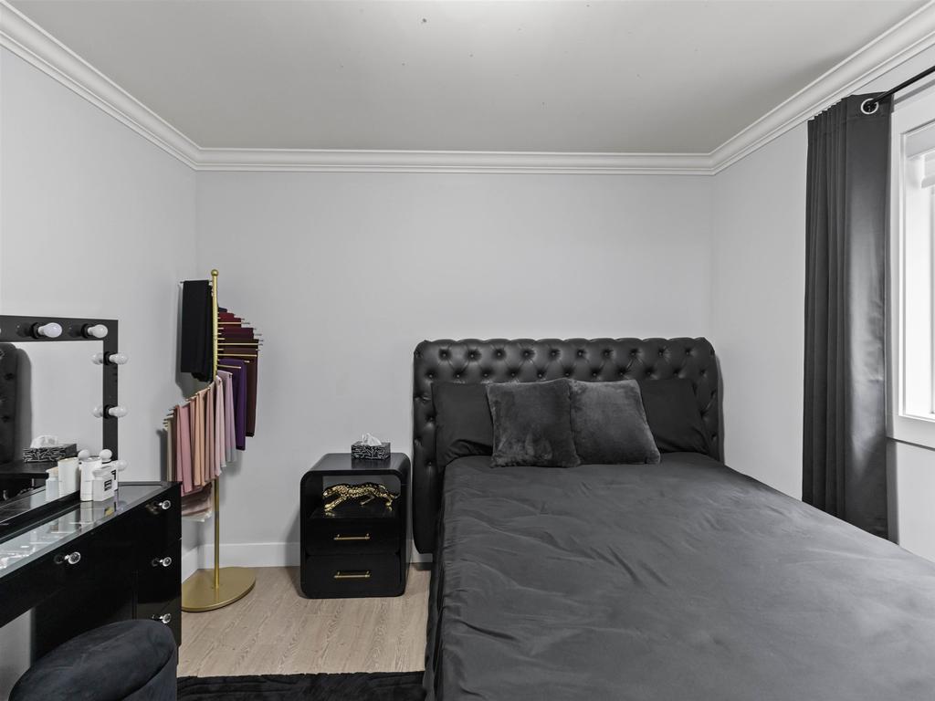 Listing Image for R3090677