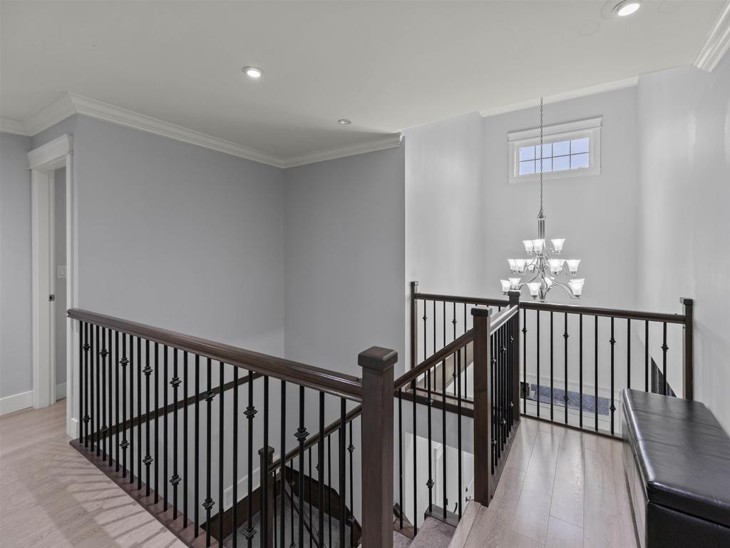 Listing Image for R3090677