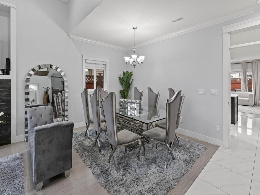 Listing Image for R3090677