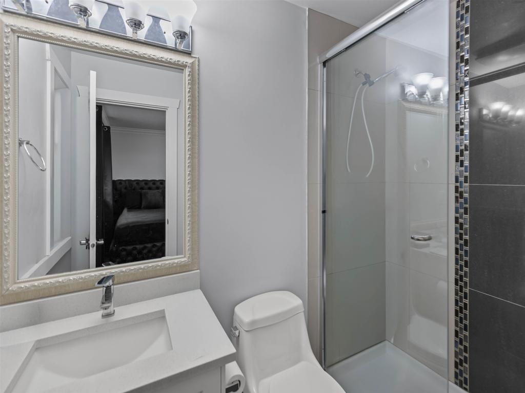 Listing Image for R3090677