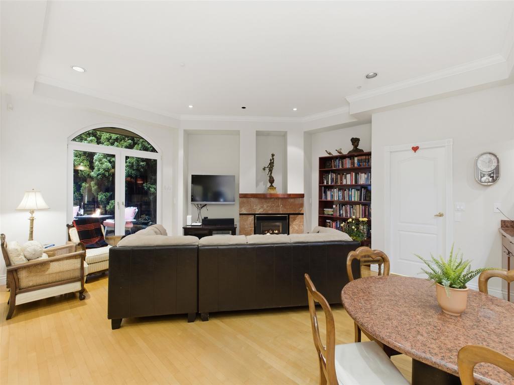 Listing Image for R3090683