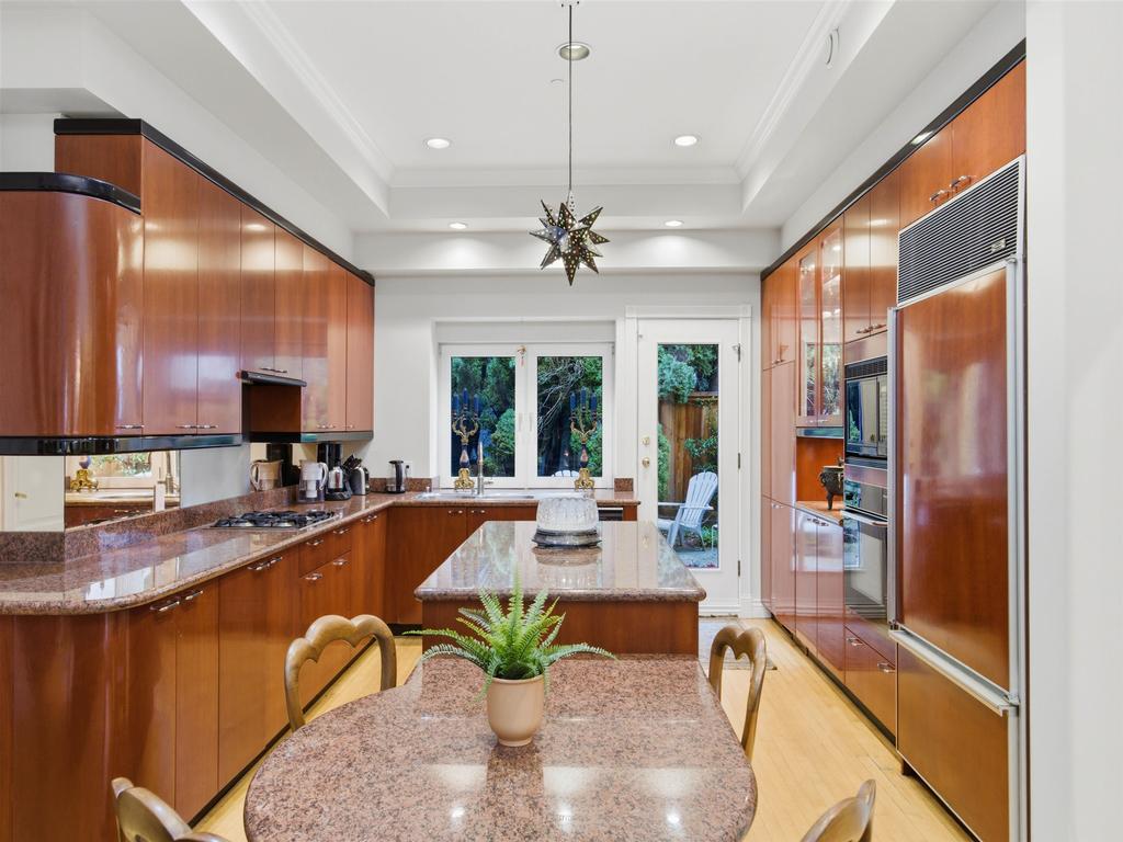 Listing Image for R3090683