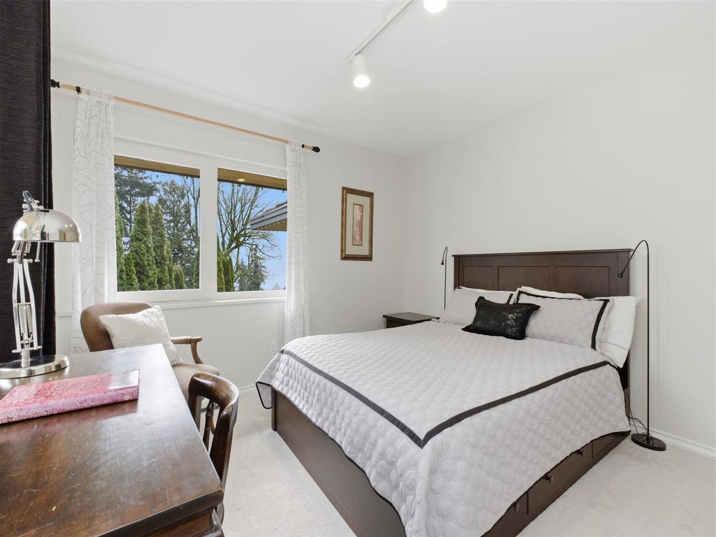 Listing Image for R3090683