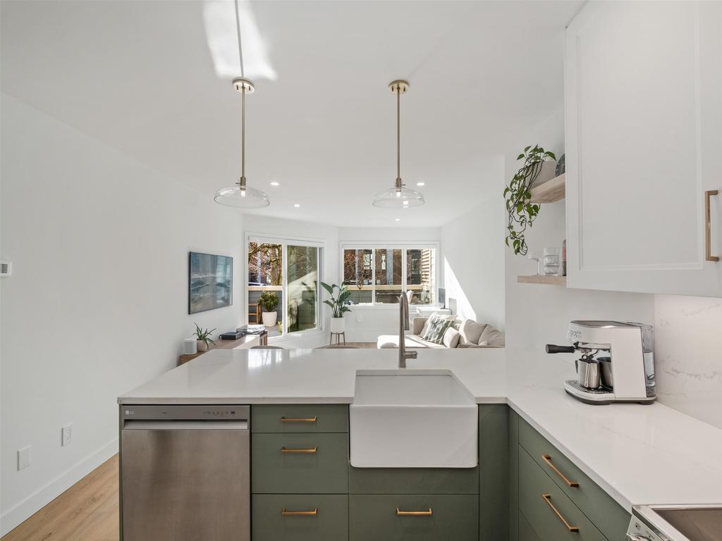 Listing Image for R3090688