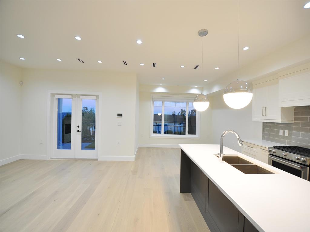 Listing Image for R3090693