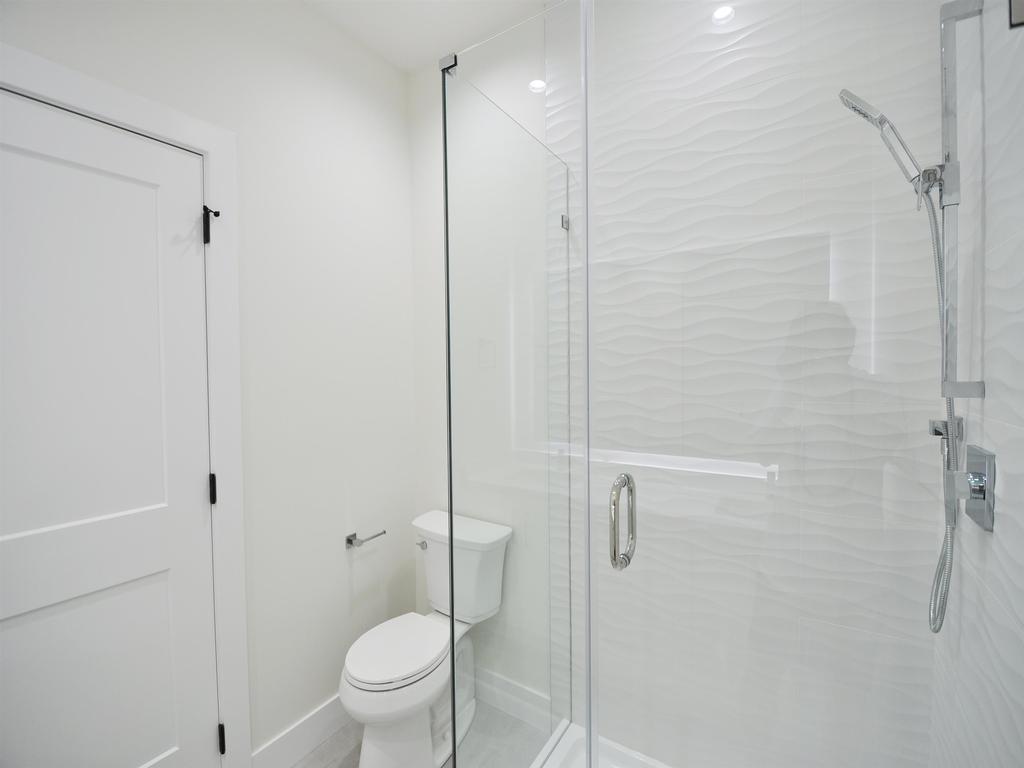 Listing Image for R3090693