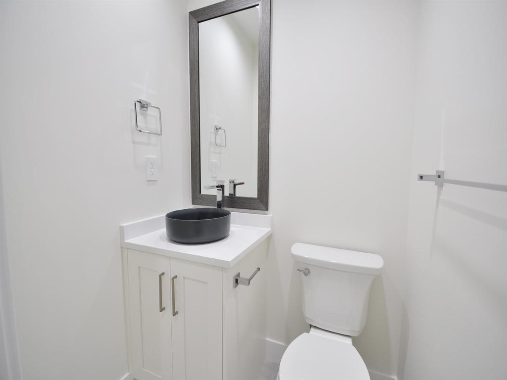 Listing Image for R3090693