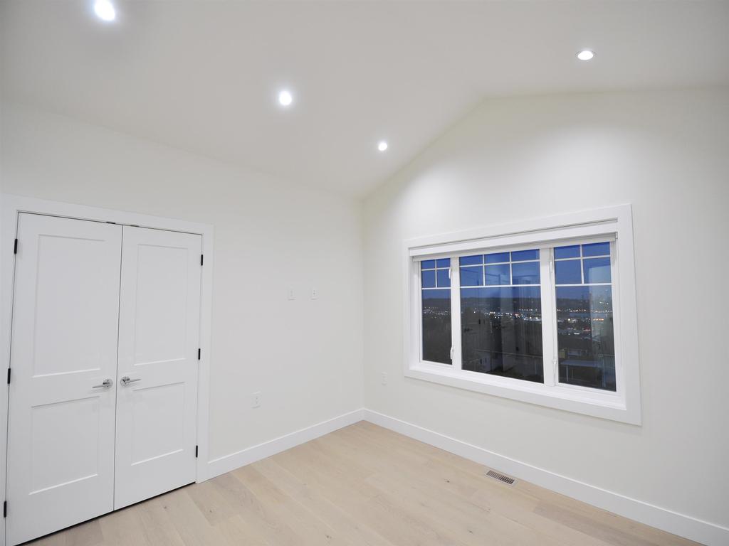 Listing Image for R3090693