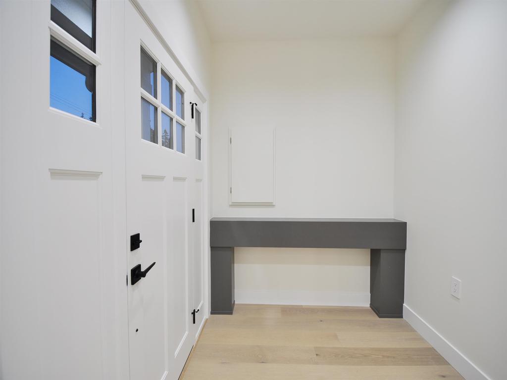 Listing Image for R3090693