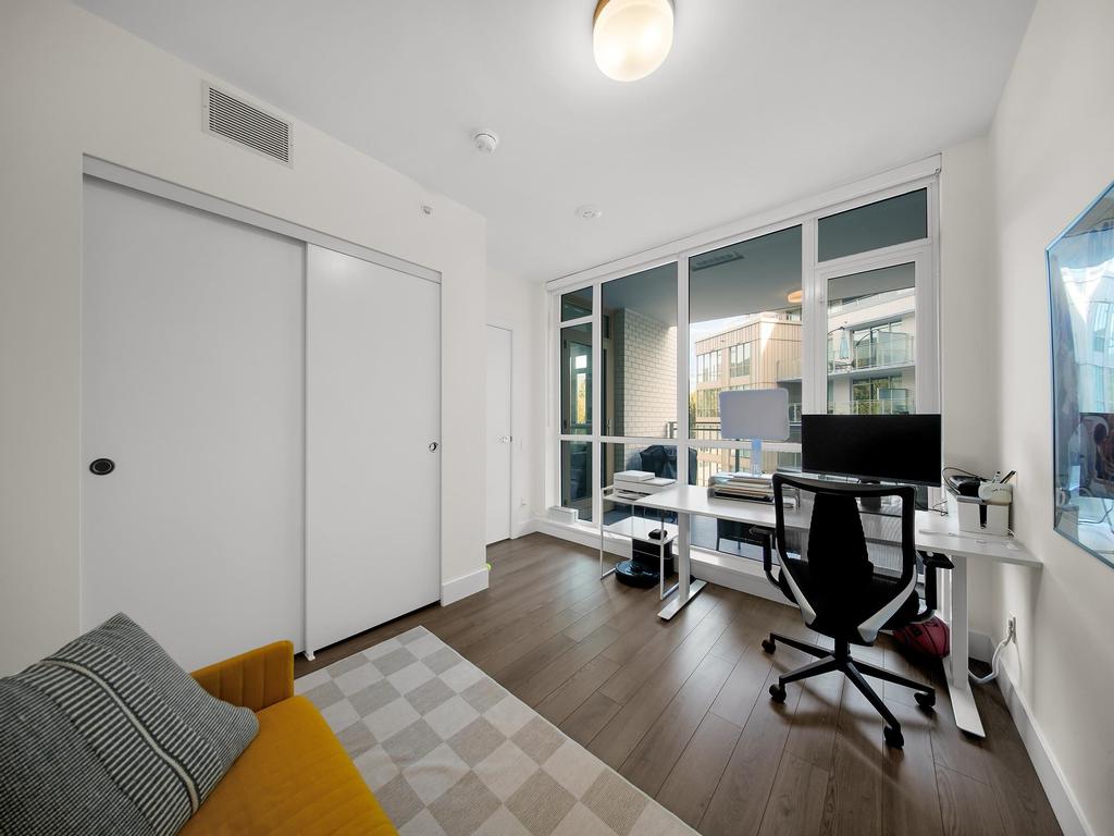 Listing Image for R3090696