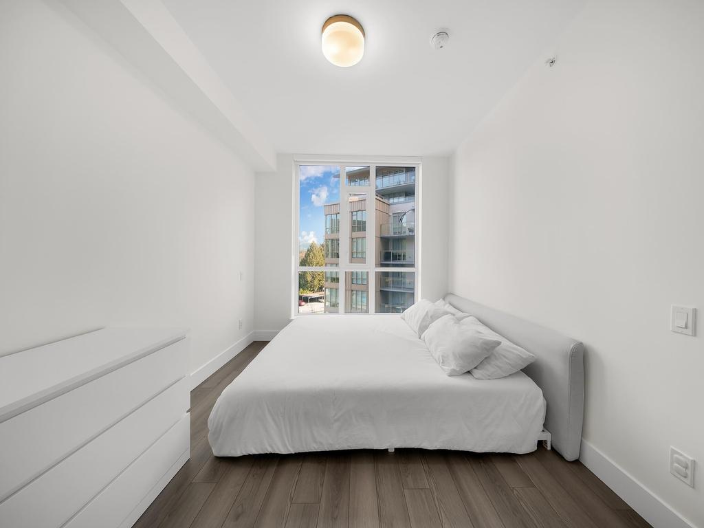 Listing Image for R3090696