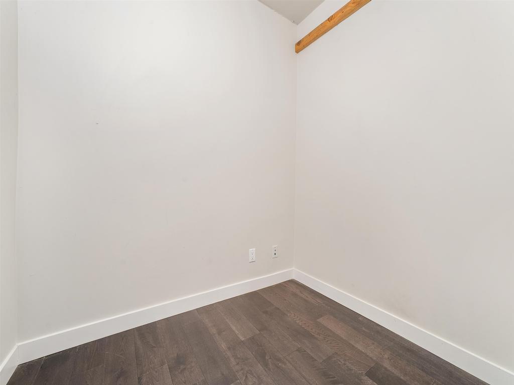 Listing Image for R3090711