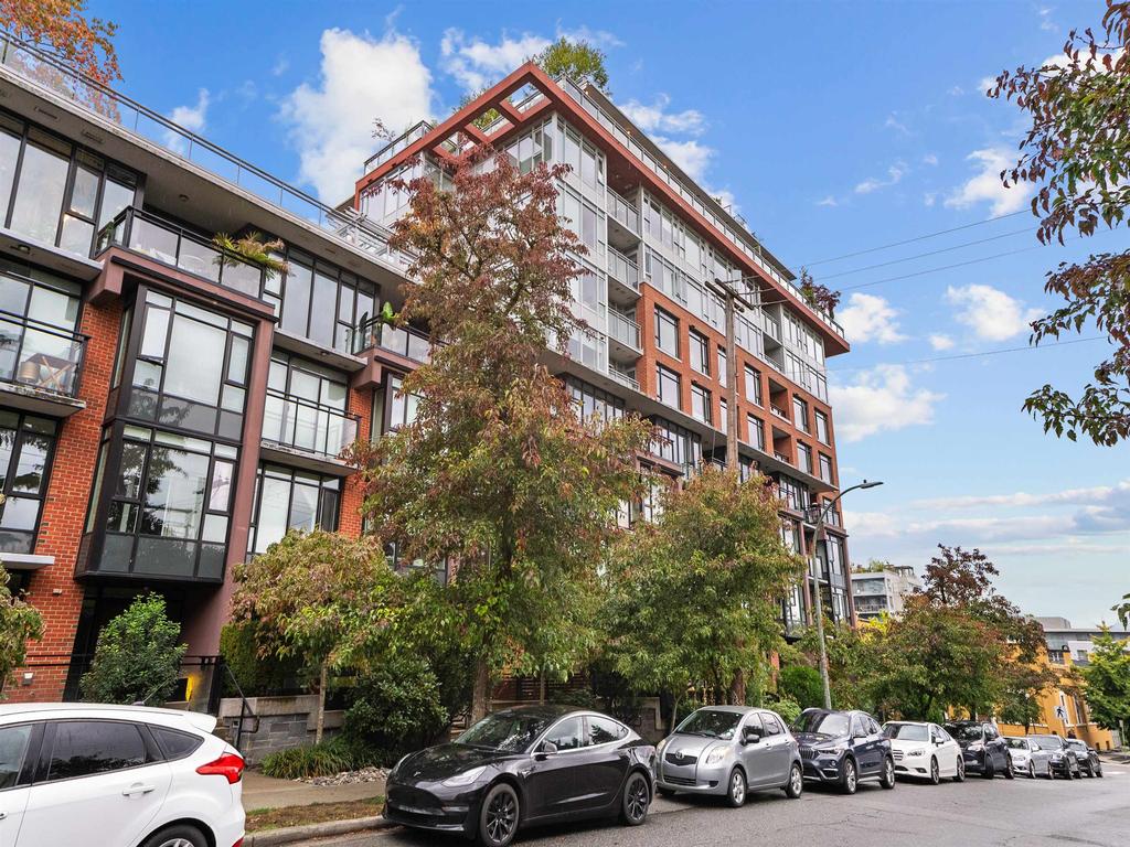 Listing Image for R3090711