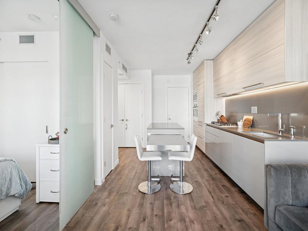 Listing Image for R3090718