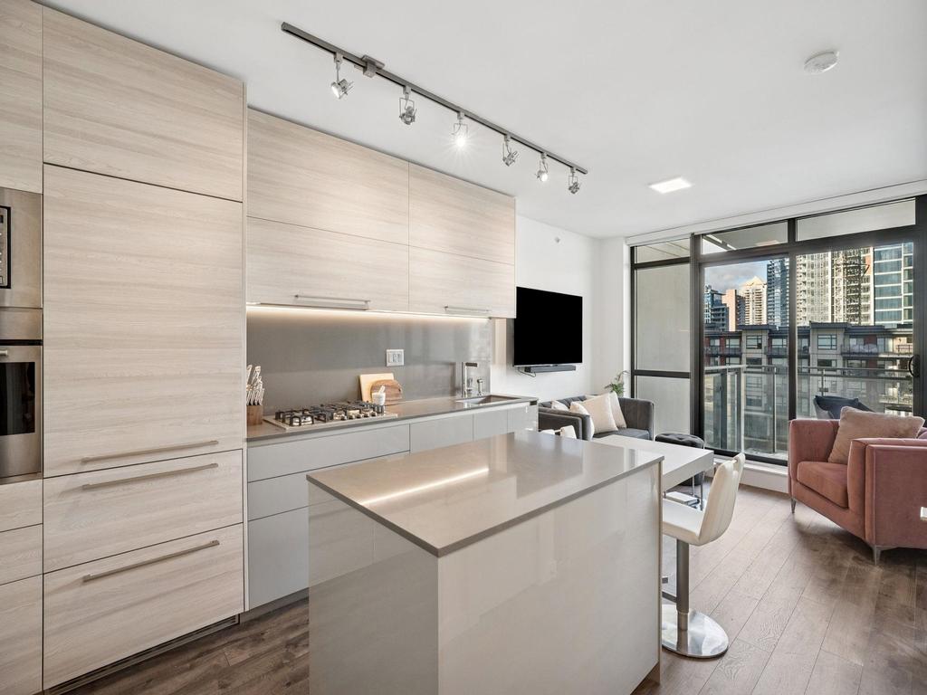 Listing Image for R3090718