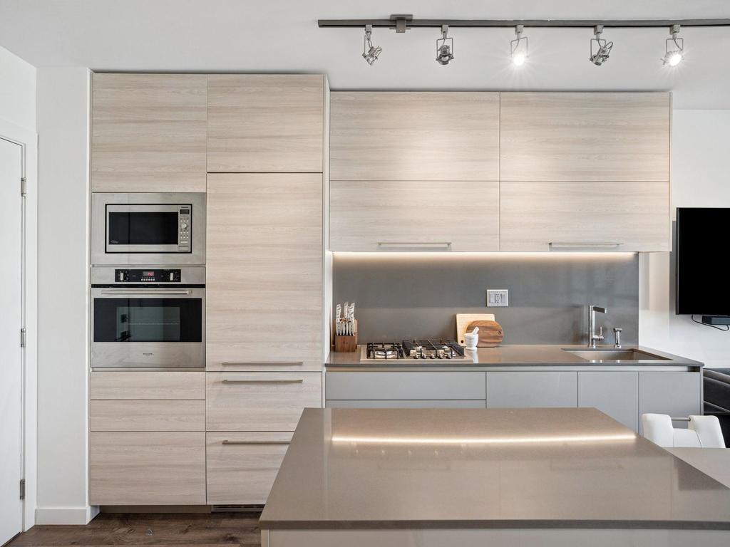 Listing Image for R3090718