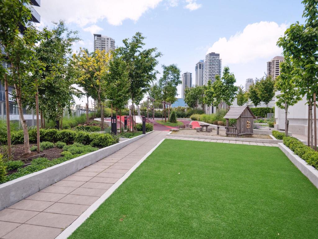 Listing Image for R3090718