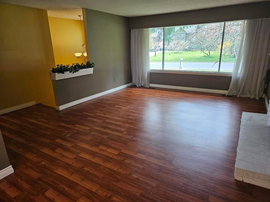 Listing Image for R3090721