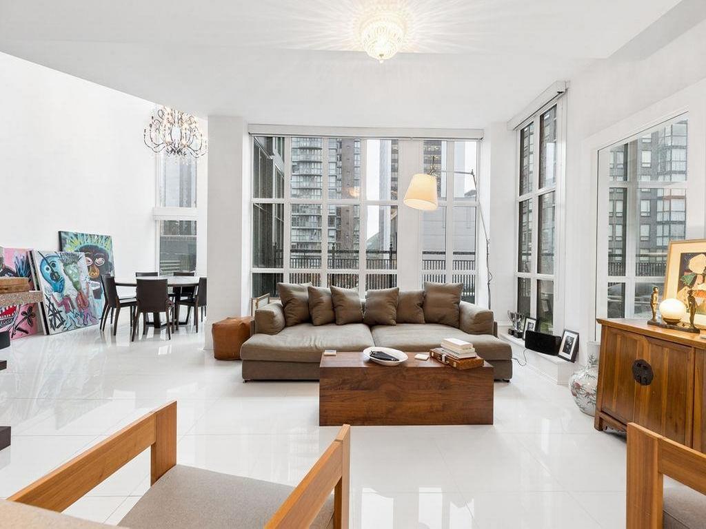 Listing Image for R3090722