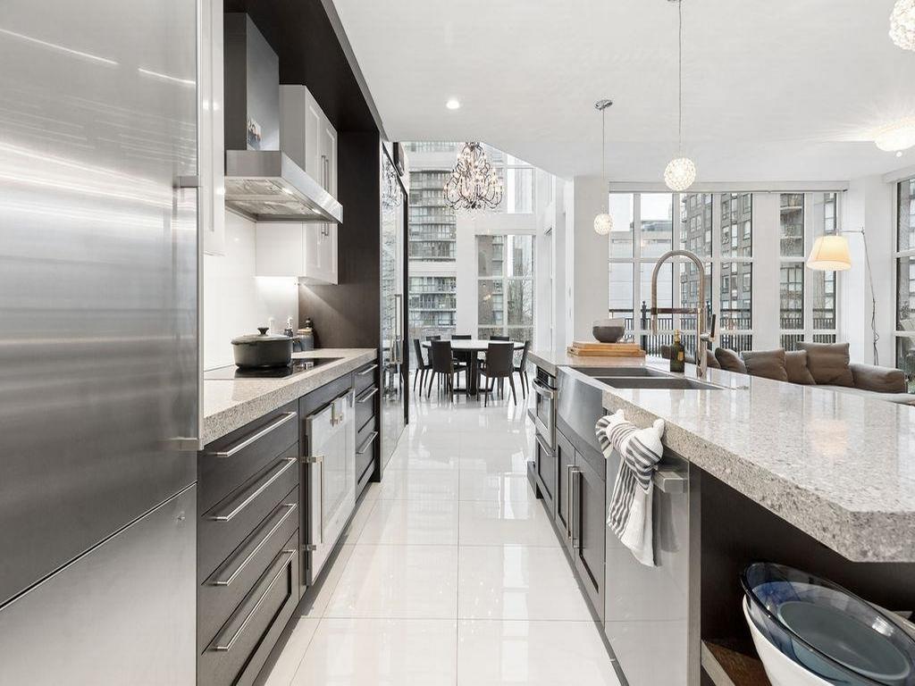 Listing Image for R3090722