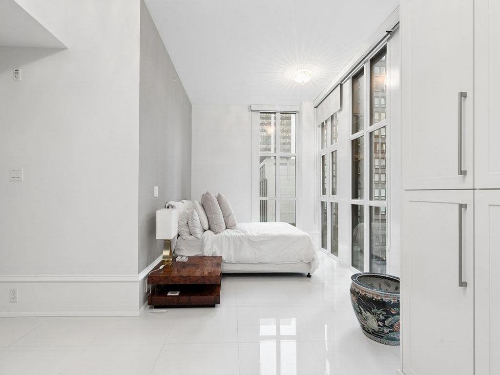 Listing Image for R3090722