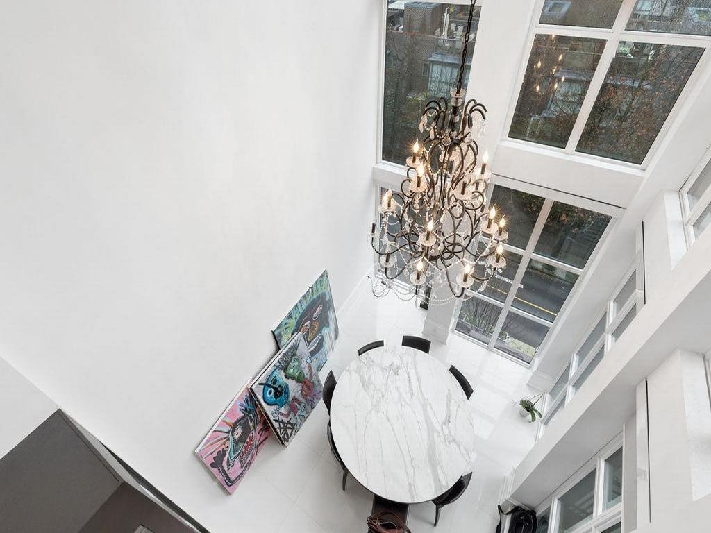 Listing Image for R3090722