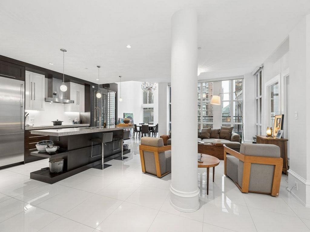 Listing Image for R3090722