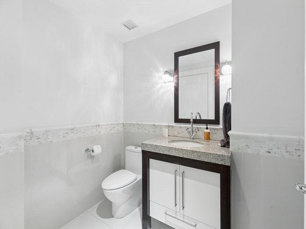 Listing Image for R3090722