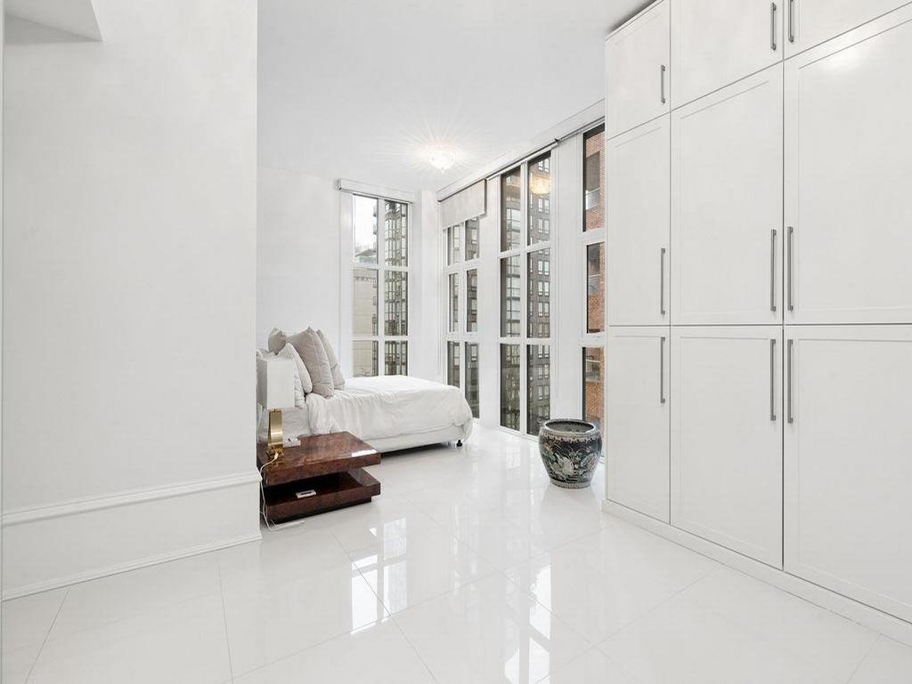 Listing Image for R3090722