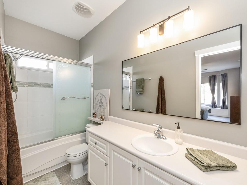 Listing Image for R3090743