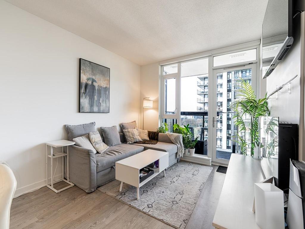 Listing Image for R3090749