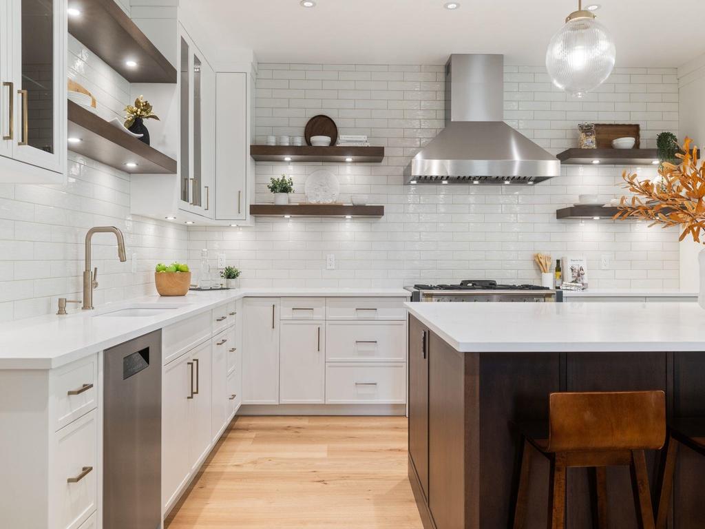 Listing Image for R3090750