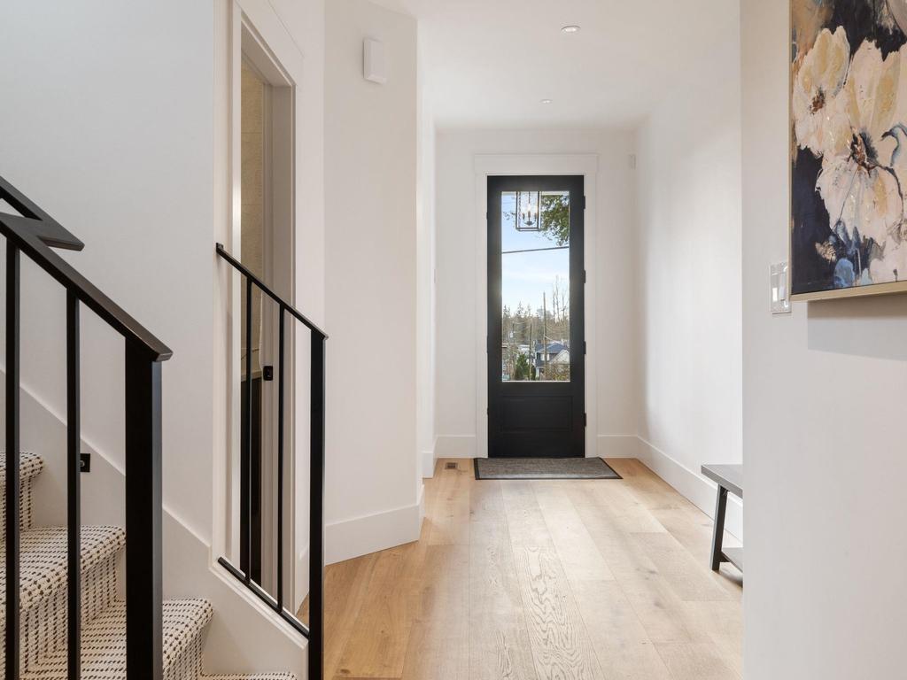 Listing Image for R3090750