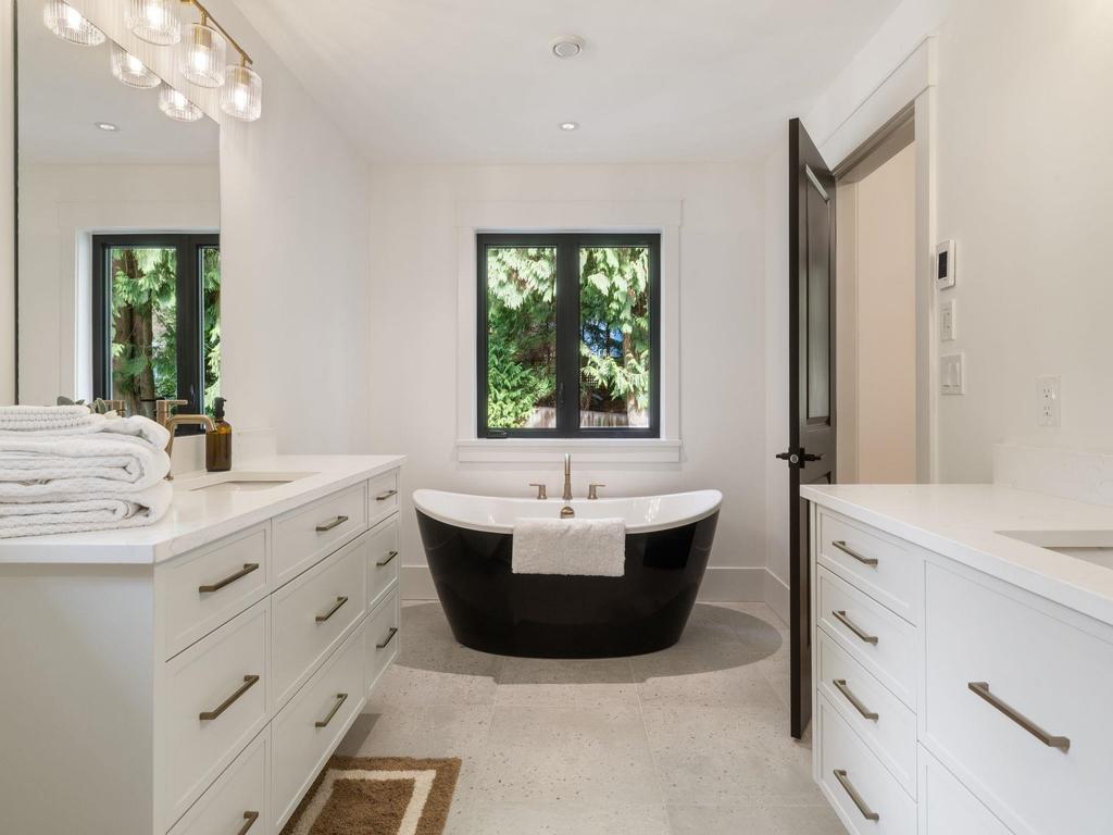 Listing Image for R3090750