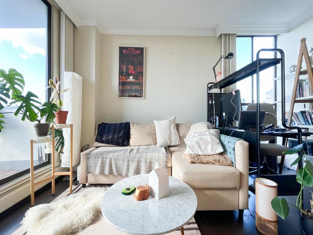 Listing Image for R3090762