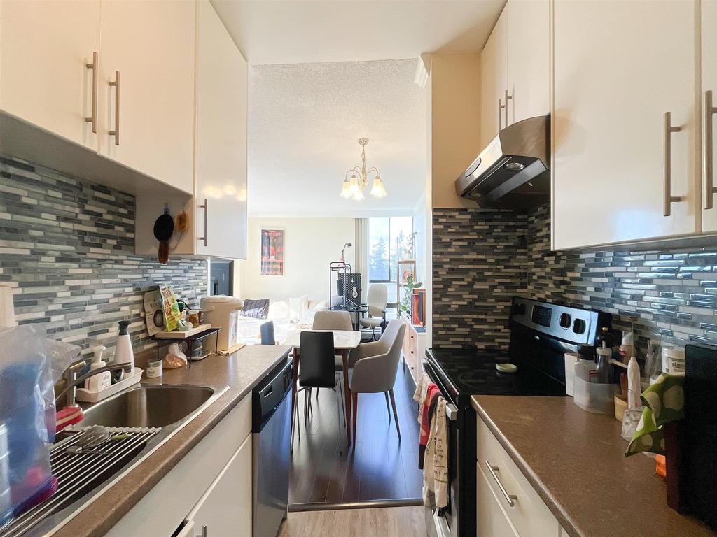 Listing Image for R3090762