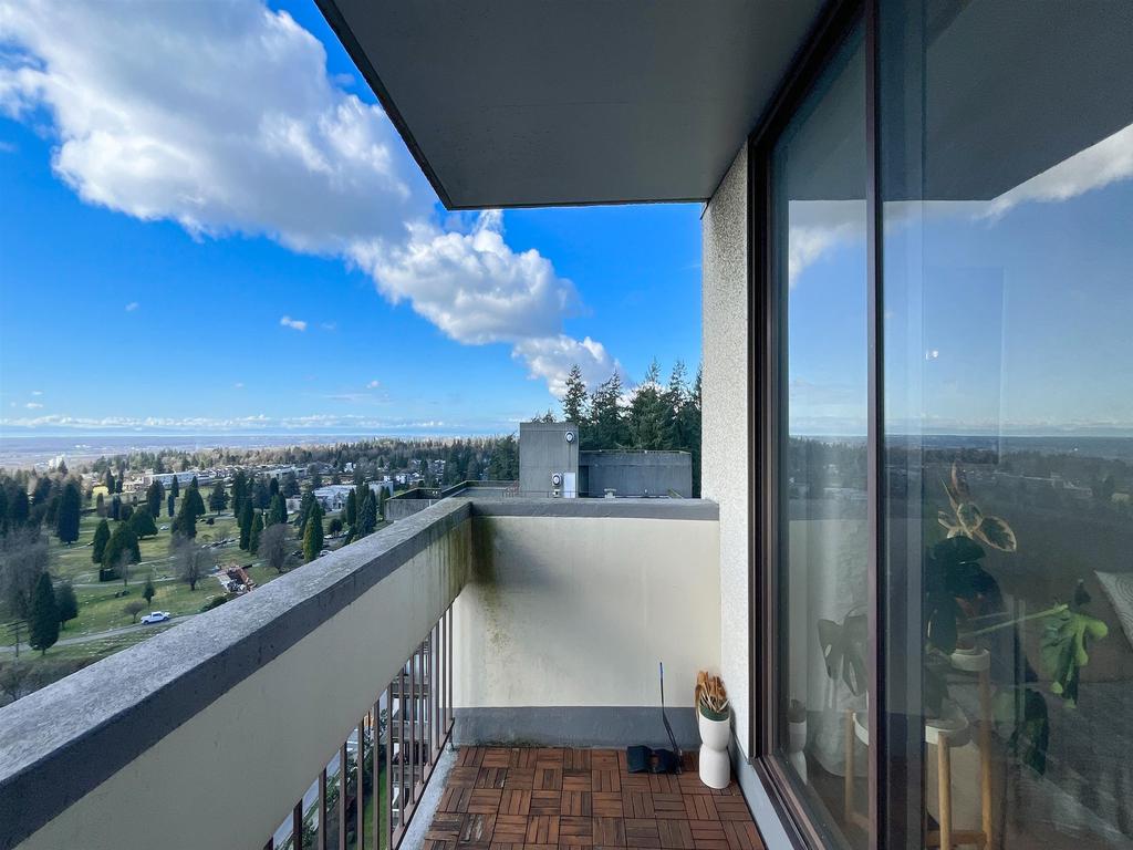 Listing Image for R3090762