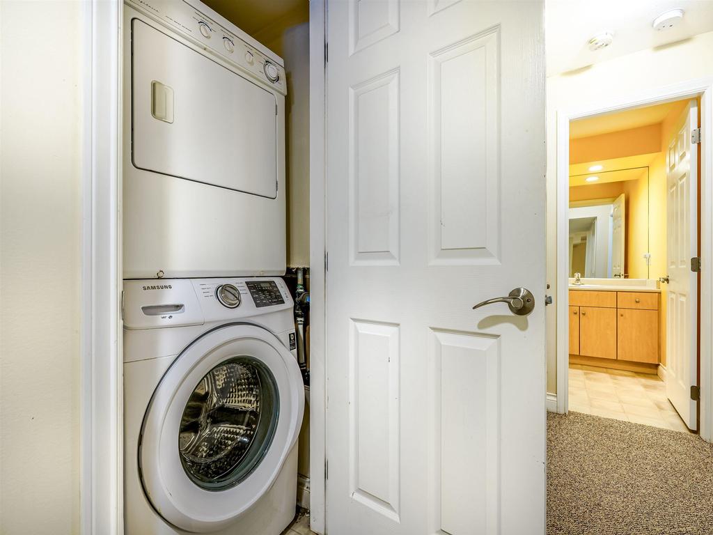 Listing Image for R3090766