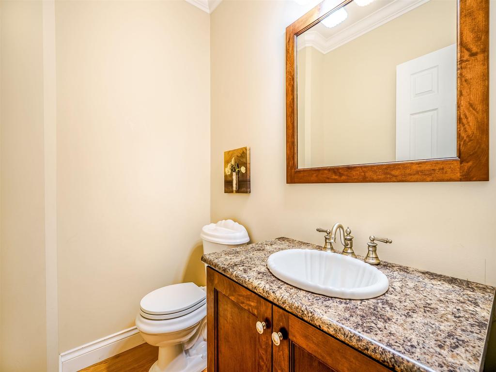 Listing Image for R3090766