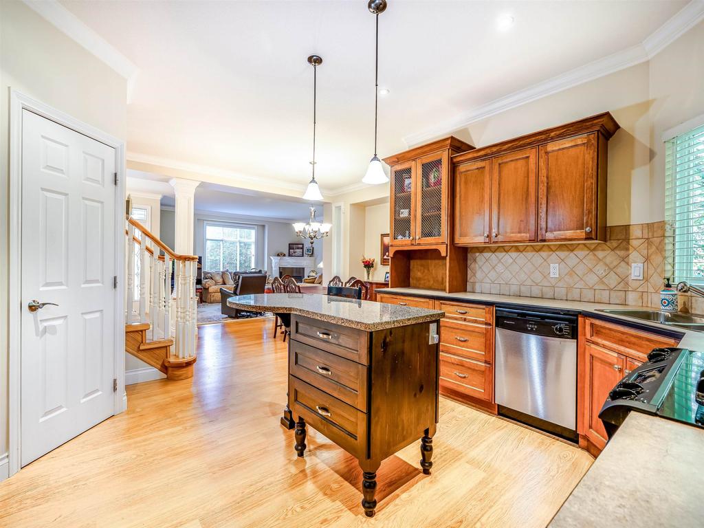 Listing Image for R3090766