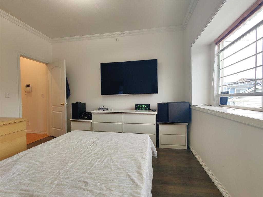 Listing Image for R3090779