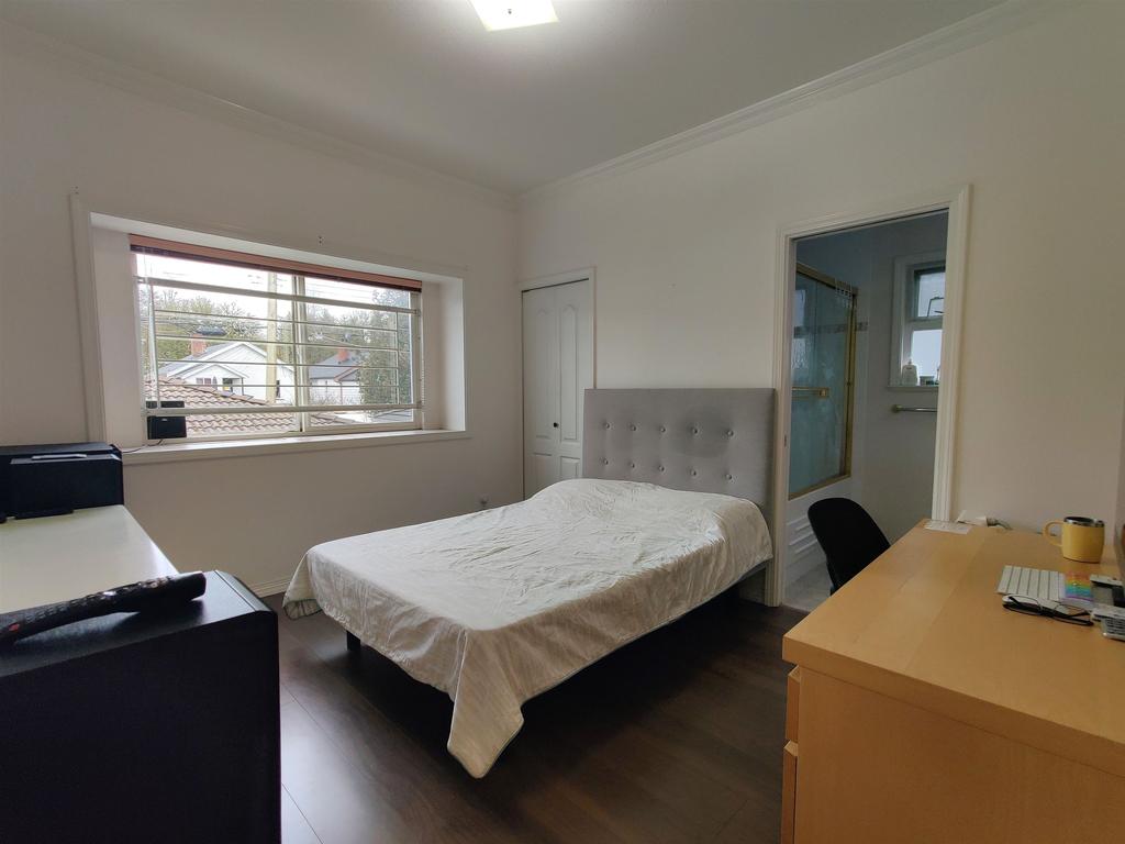 Listing Image for R3090779
